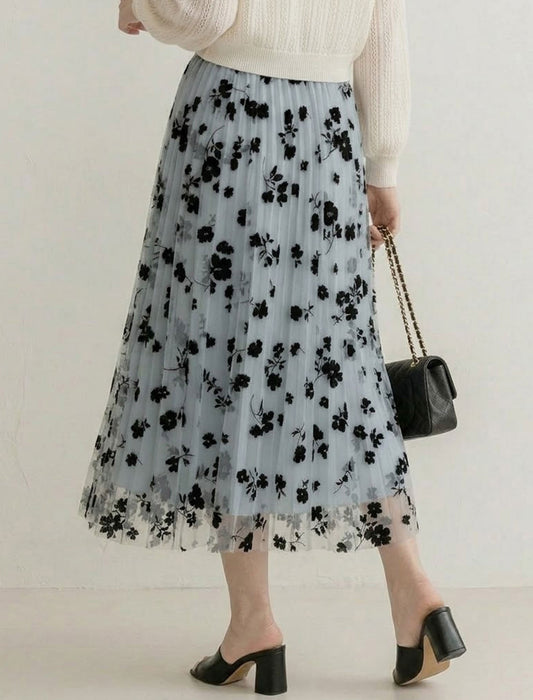立体フラワー重ねチュールスカート