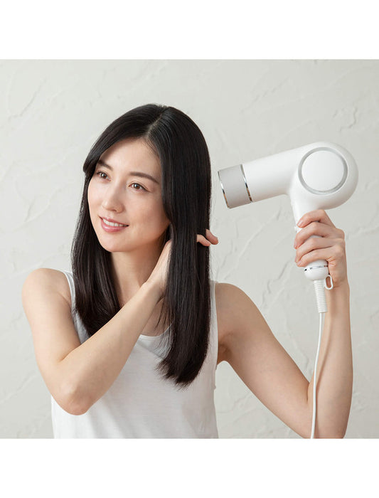 【メーカー直送(送料込)】＜ツインバード＞髪を守り優しく乾かす ケアドライヤー
